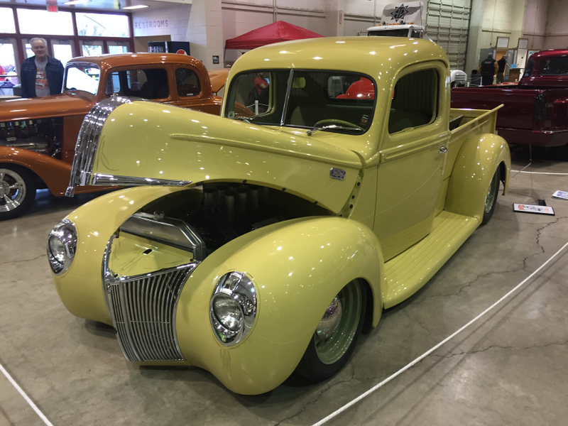 Illustration for article titled Salem Roadster Show Coverage